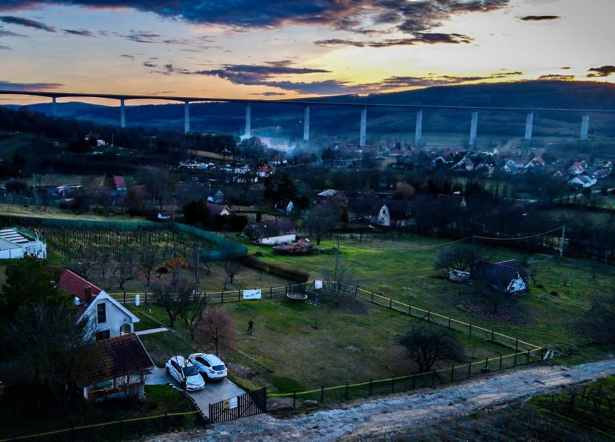 Voelgyhid Village Balaton Kőröshegy Dış mekan fotoğraf