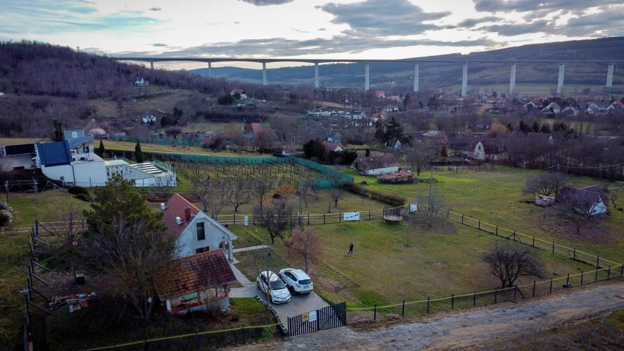Voelgyhid Village Balaton Kőröshegy Dış mekan fotoğraf